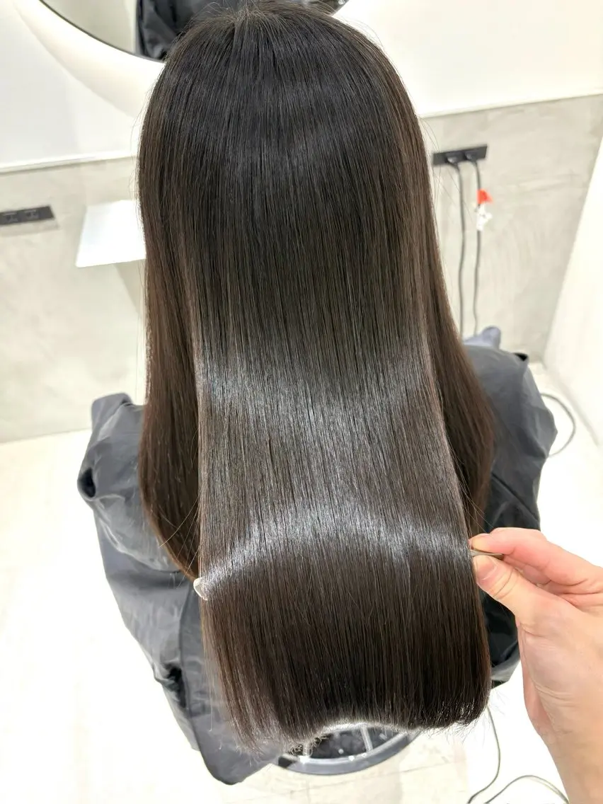 セミロング 髪質改善 トリートメント 髪質改善 縮毛矯正/ レイヤー/銀座/本木のヘアスタイル