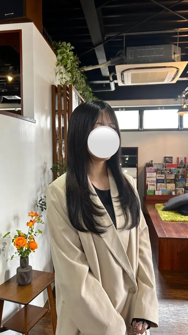 ロング レイヤーカット 橋本 愛唯のヘアスタイル