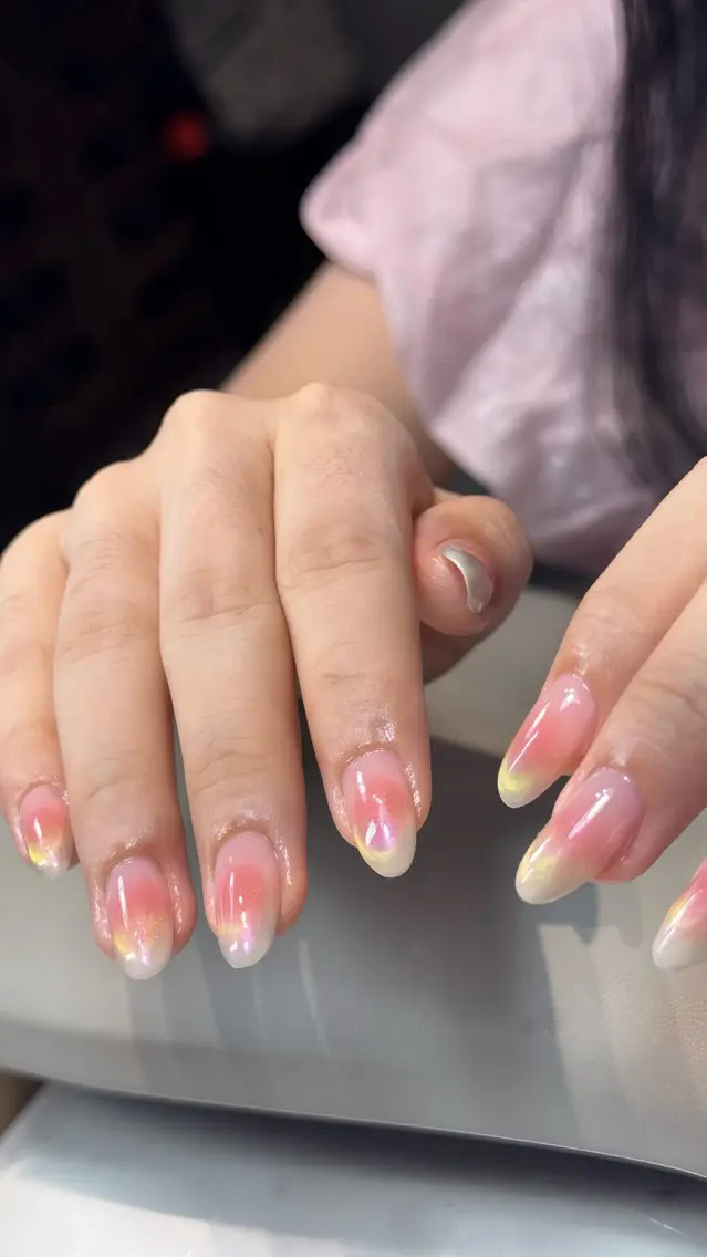 ネイル チークネイル ドット フレンチネイル グラデーション 韓国ネイル ハンドネイル Minette nailrinrinのネイルデザイン