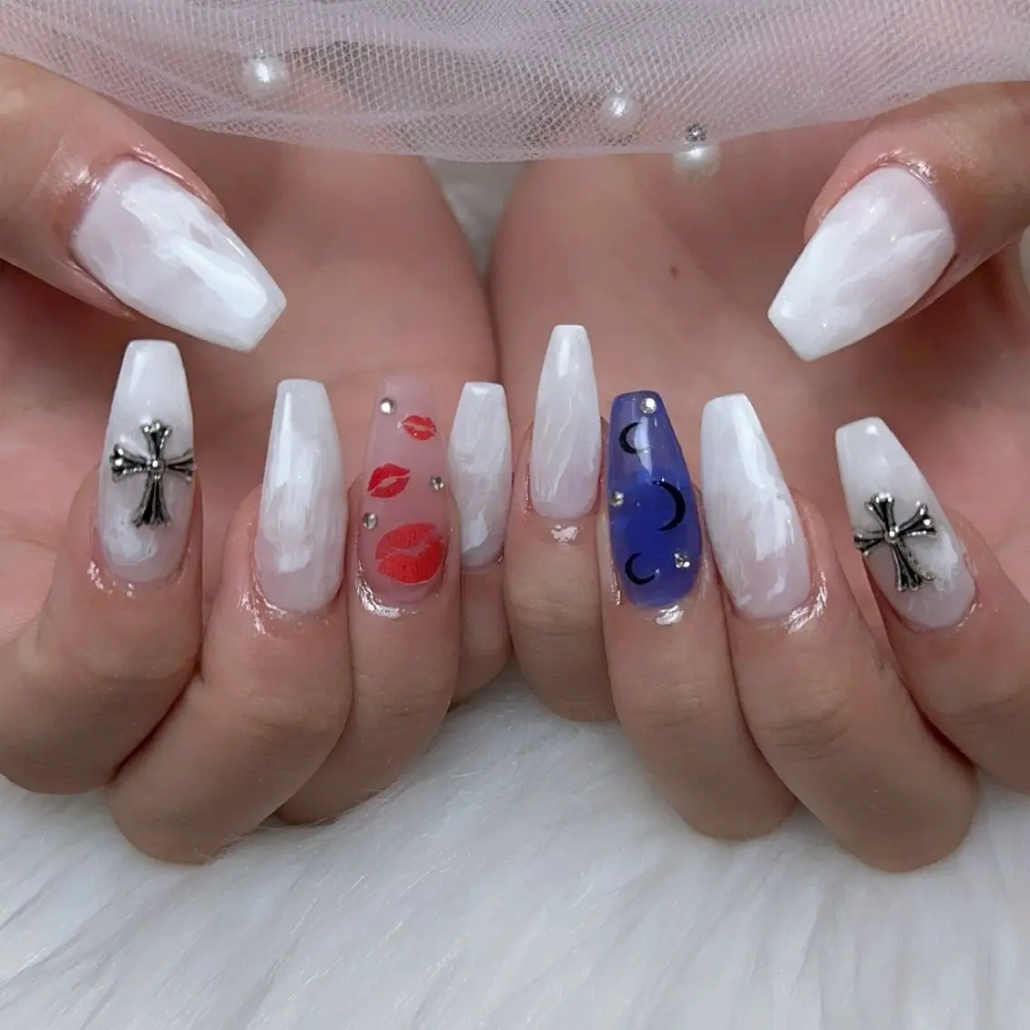 ネイル Laula🤍 ayakaのネイルデザイン