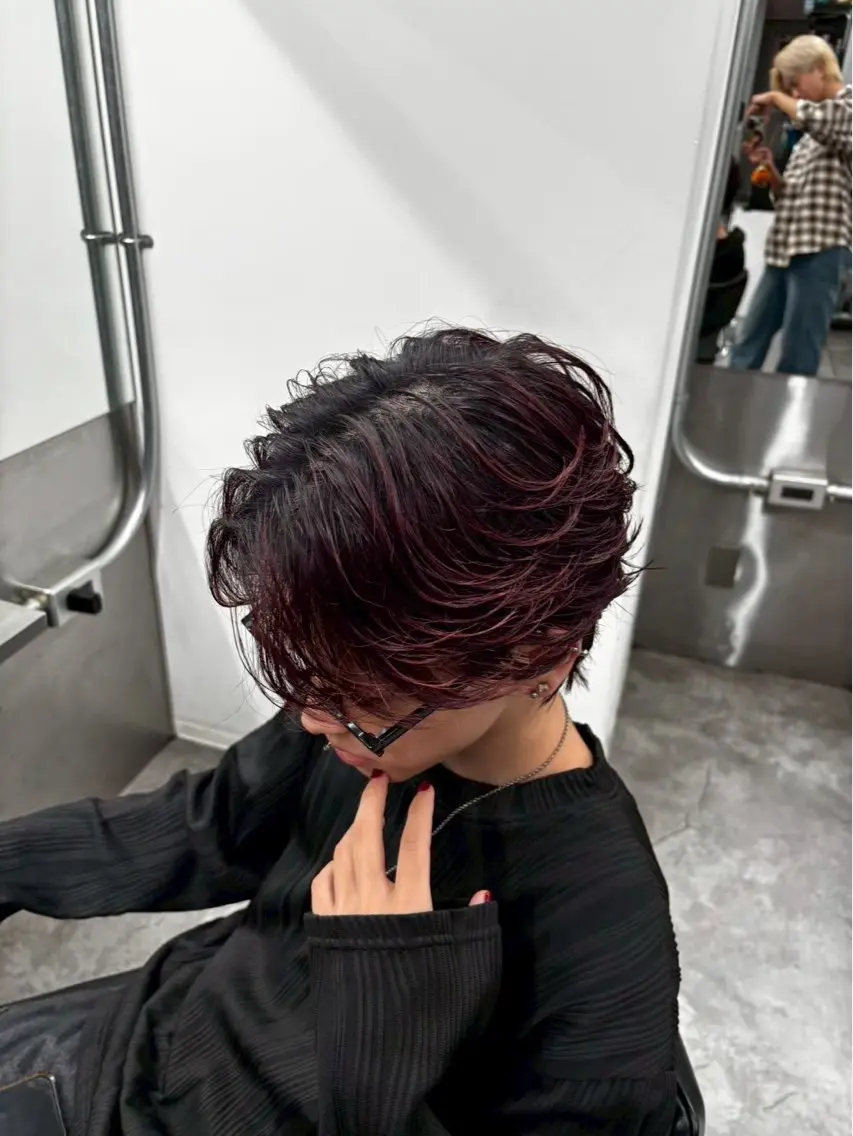 ショート 🩷アニメカラー🩵 mihoのヘアスタイル