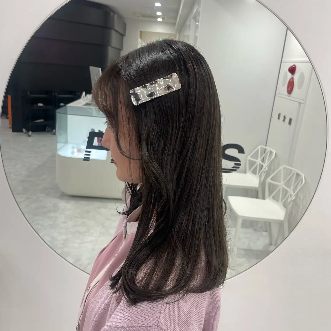 セミロング カラー ブラウンカラー オリーブブラウン ラベンダー💜 グレージュ🩶のヘアスタイル