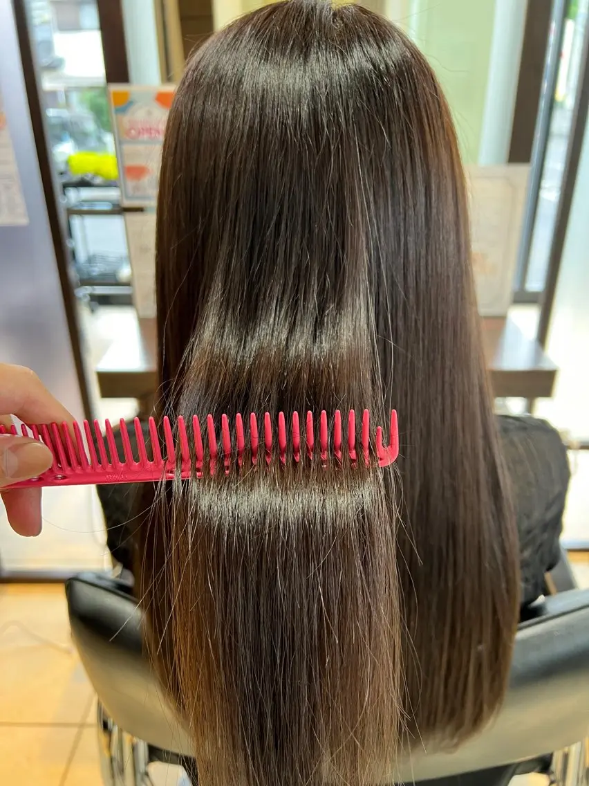 ロング OPERA 赤塚のヘアスタイル