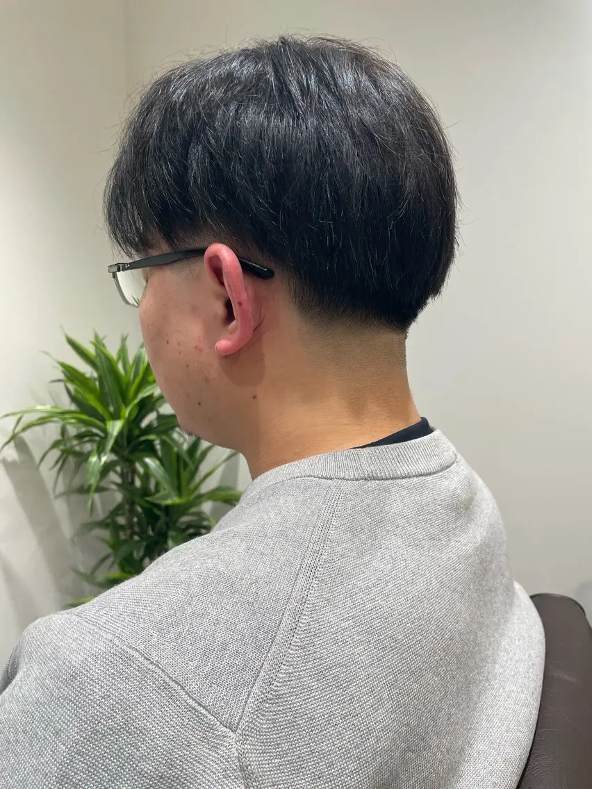 メンズカット+簡単頭皮マッサージ+ナノバブルシャンプー+眉カットの写真