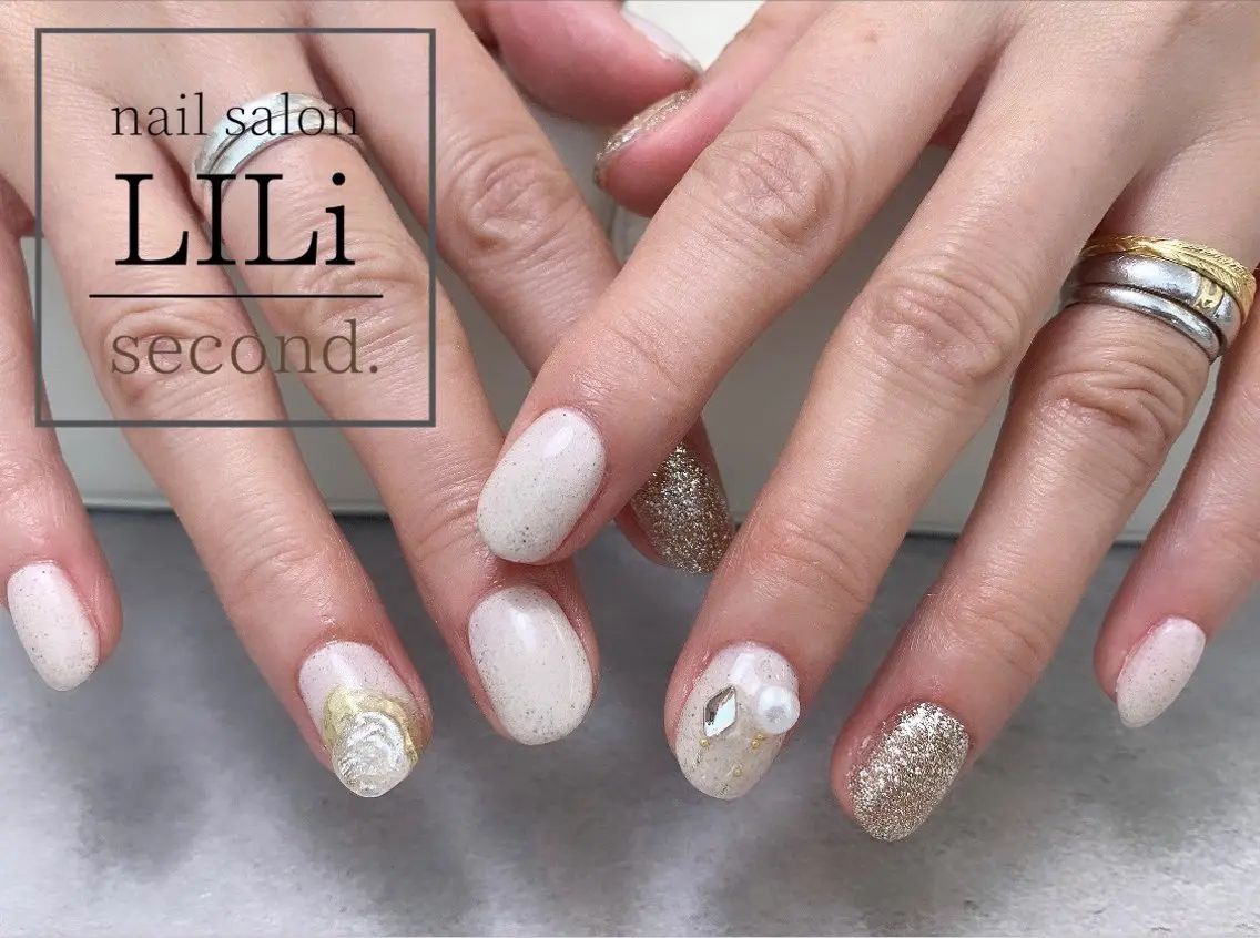 ネイル ハンドネイル Sari ✳︎のネイルデザイン
