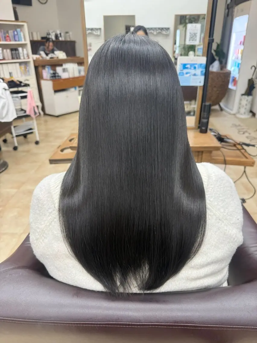 ロング 髪質改善 トリートメント 額田 汐莉のヘアスタイル