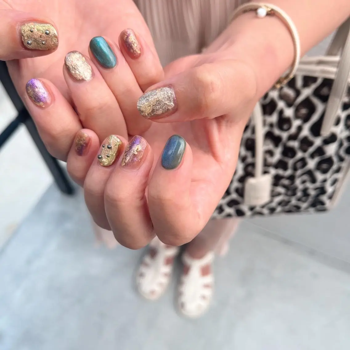 ネイル マグネットネイル ニュアンスネイル & BE nail アンドビーネイルのネイルデザイン