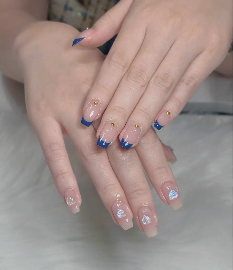 ネイル オーロラネイル チークネイル フットネイル フレンチネイル ジェルネイル ハンドネイル Nichi Nailsのネイルデザイン