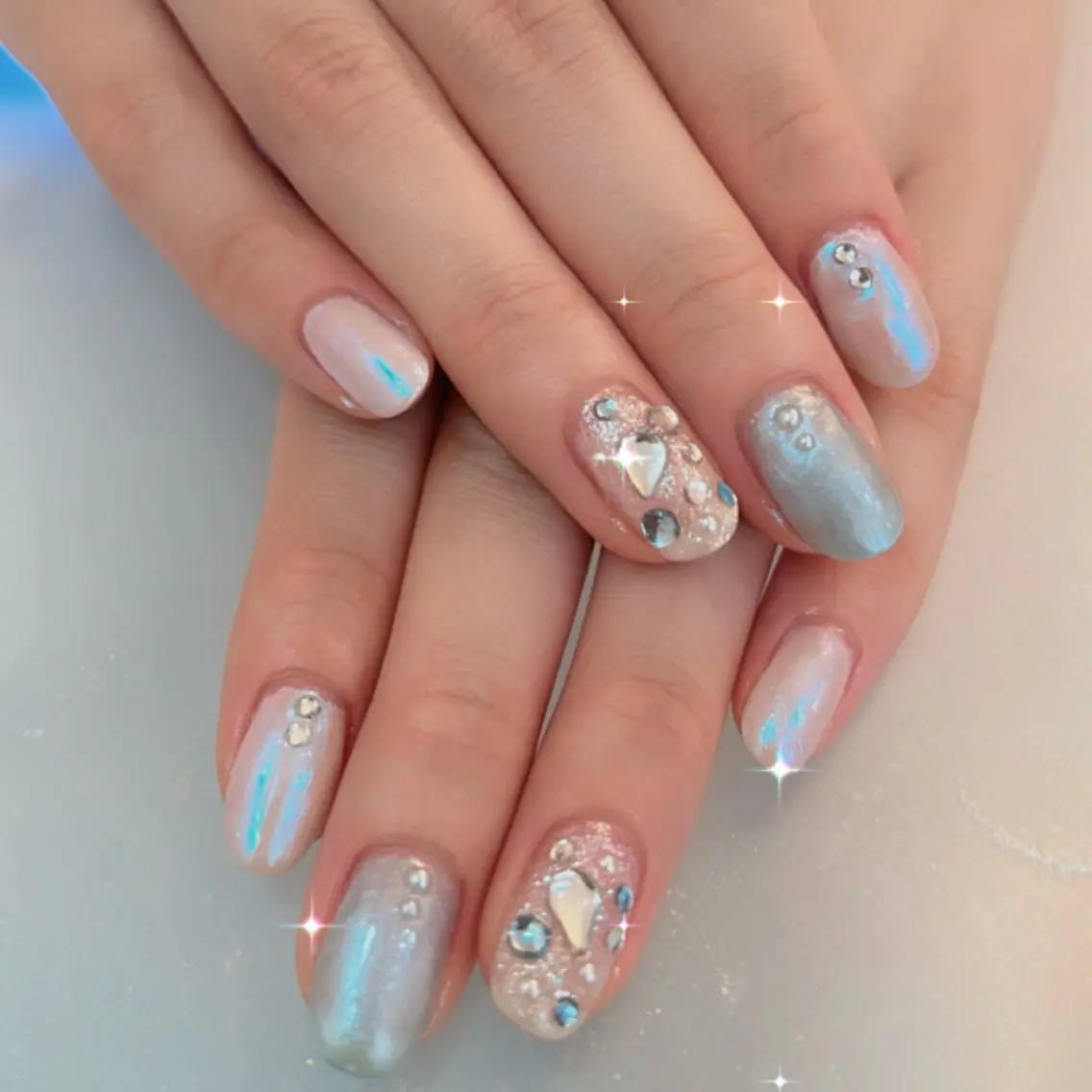 ネイル オーロラネイル ハンドネイル CherieNail 💗manaのネイルデザイン