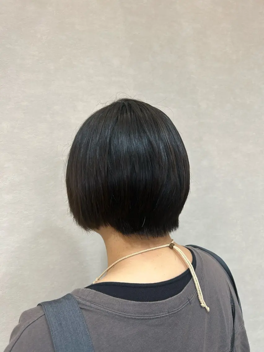 ショート カット 根石 結菜のヘアスタイル