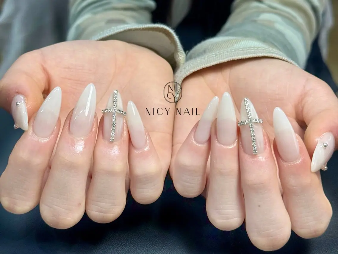 ネイル アートネイル オーロラネイル ブルー チークネイル フットネイル NICY NAIL 池袋のネイルデザイン