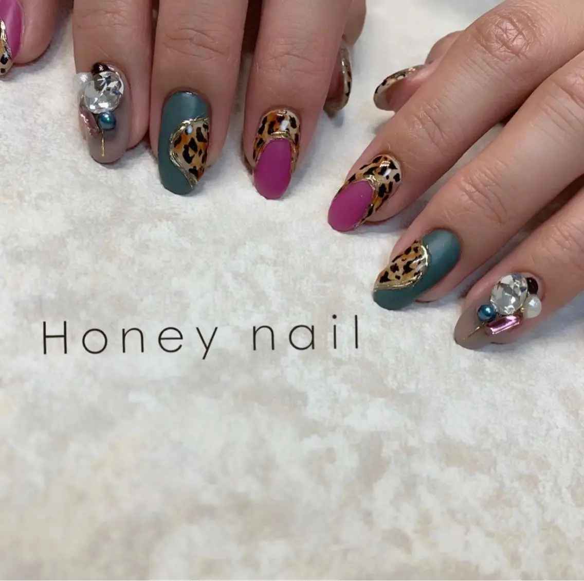 ネイル フィルインサロン Honey nailのネイルデザイン
