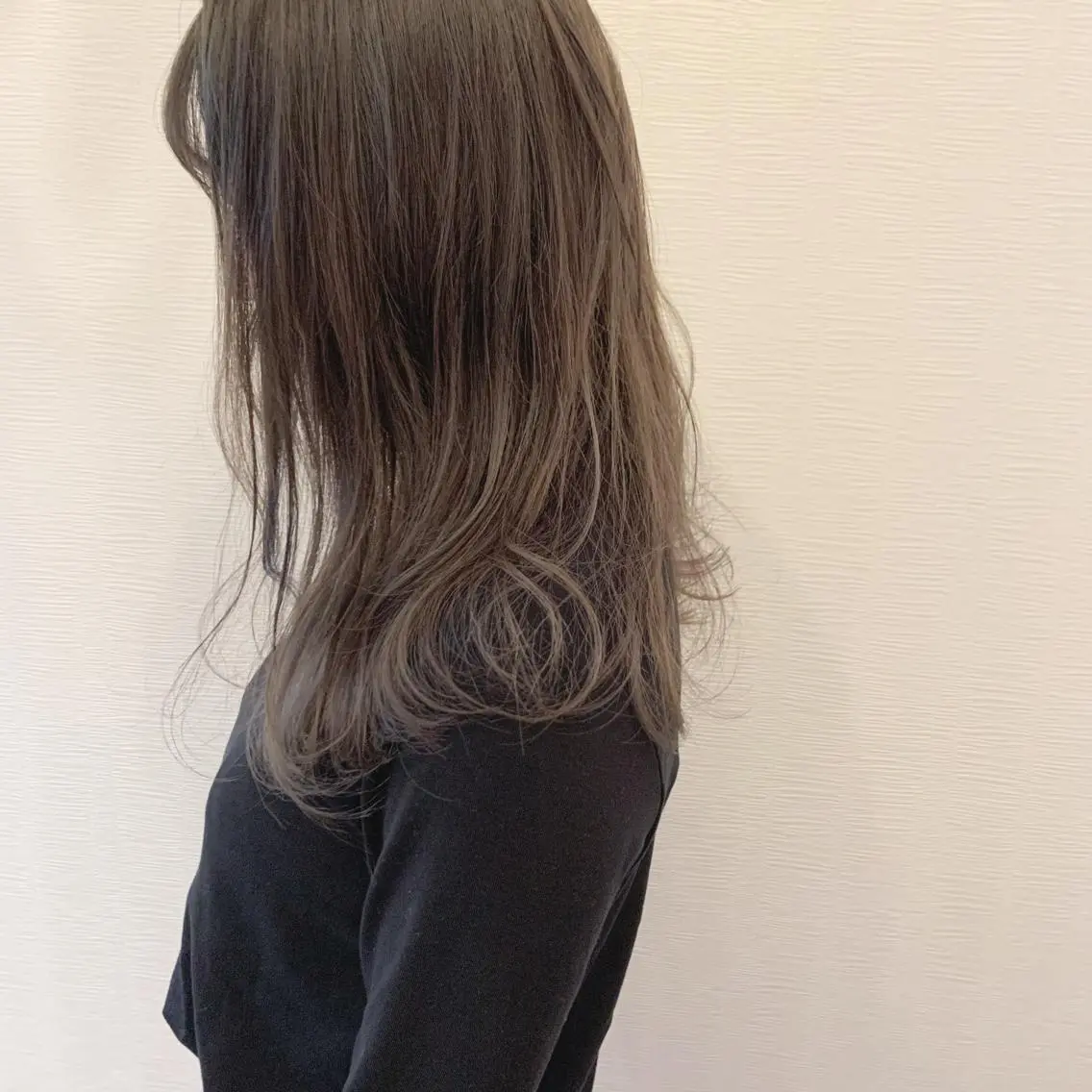 ロング カラー ブルーカラー ブルーグレー ブルーグレージュ ブラウンカラー グレージュ ヘアカラー トリートメント 池田 真由美のヘアスタイル