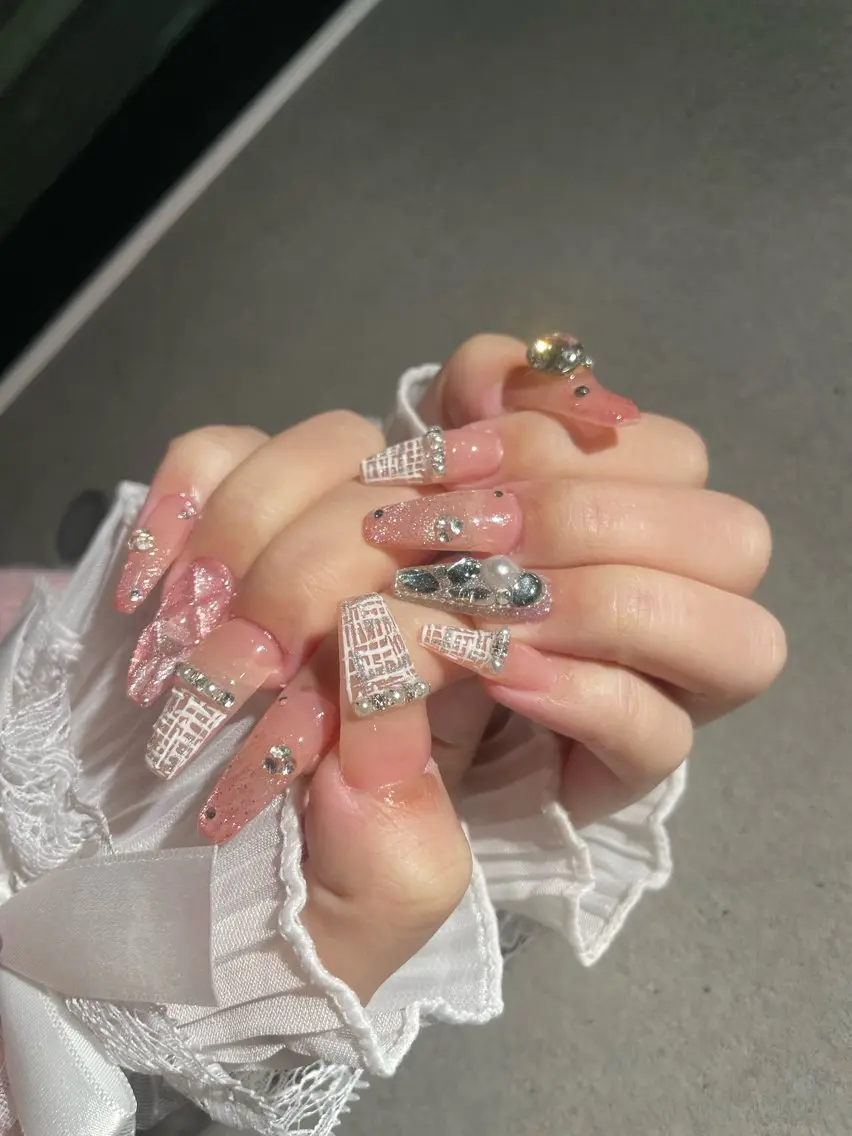 ネイル アートネイル ハンドネイル I-nail Moeのネイルデザイン