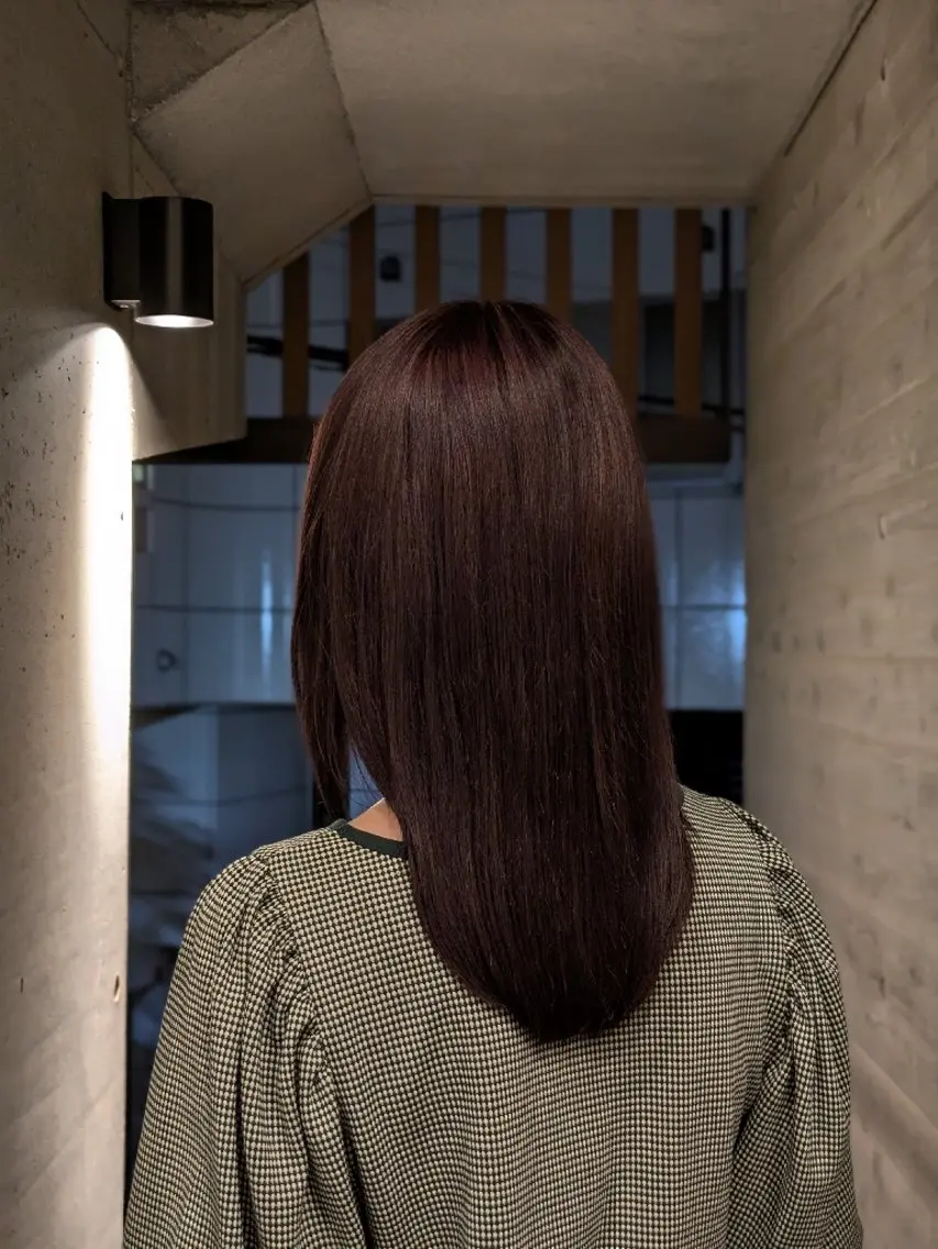 ミディアム カラー ブリーチ 透明感カラー 阿部汰亮 💖お財布 に優しいカラー💖のヘアスタイル