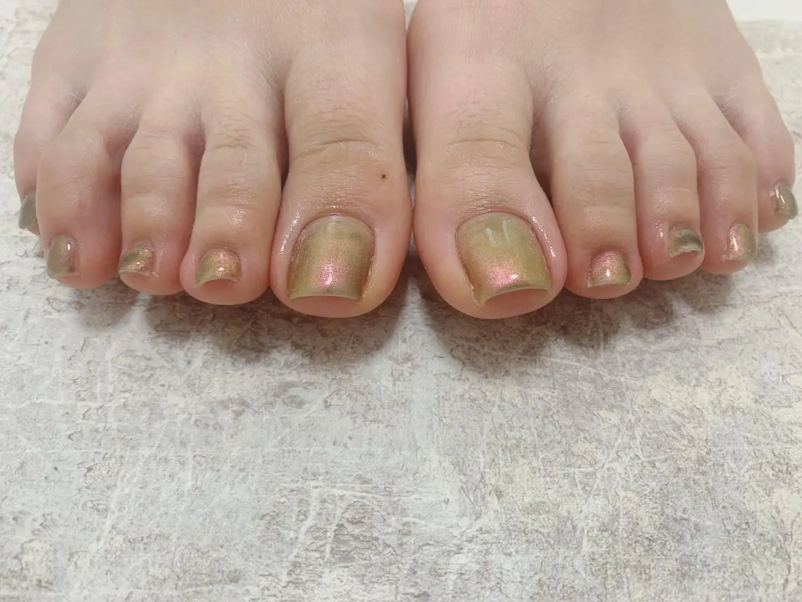 ネイル マグネットネイル フットネイル mogunail &blowのネイルデザイン