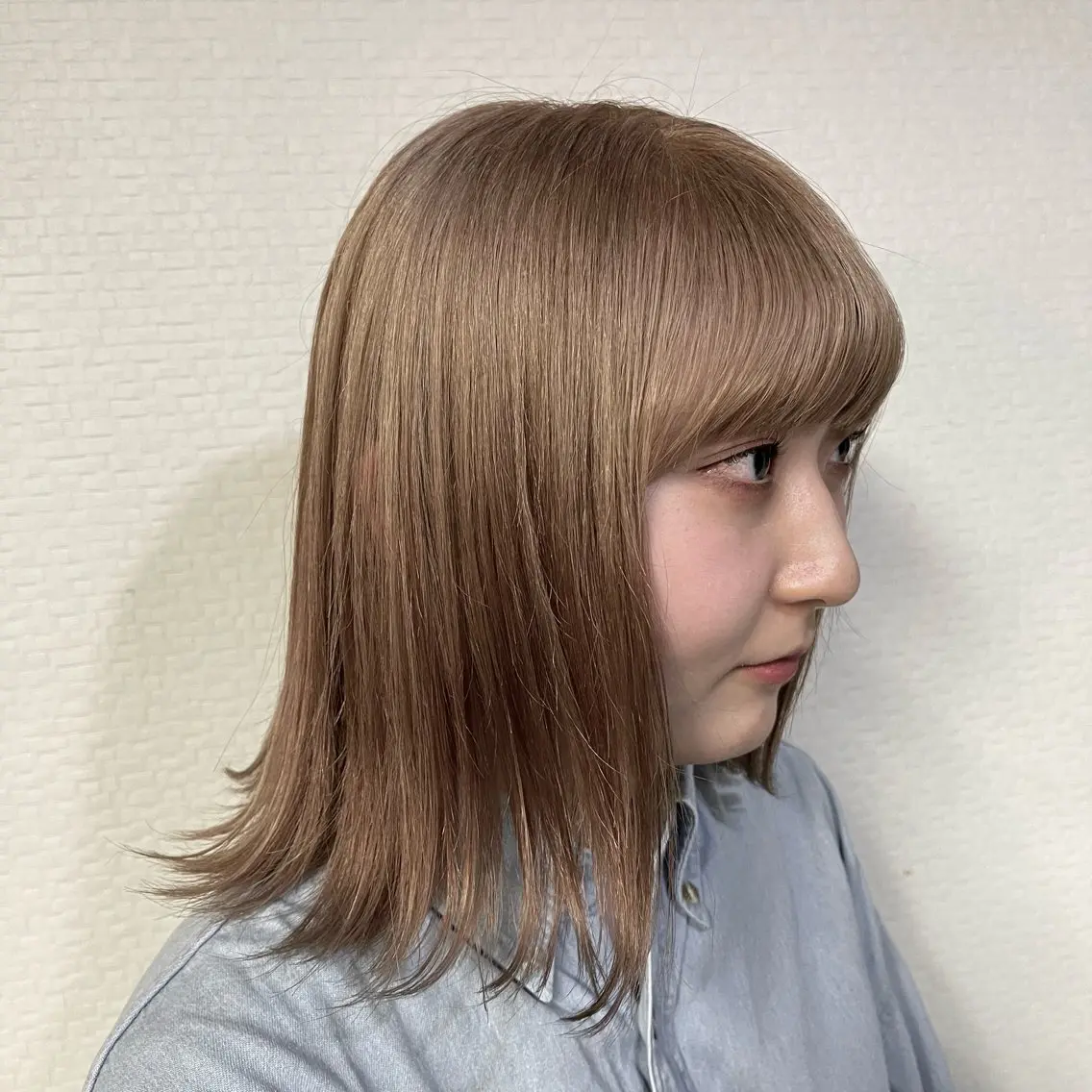 ミディアム カラー ｼﾉｻﾞｷ ｷﾅのヘアスタイル