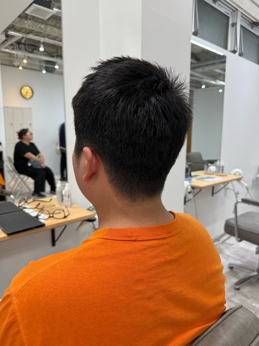 ショート メンズ カット 亀井 啓汰のヘアスタイル