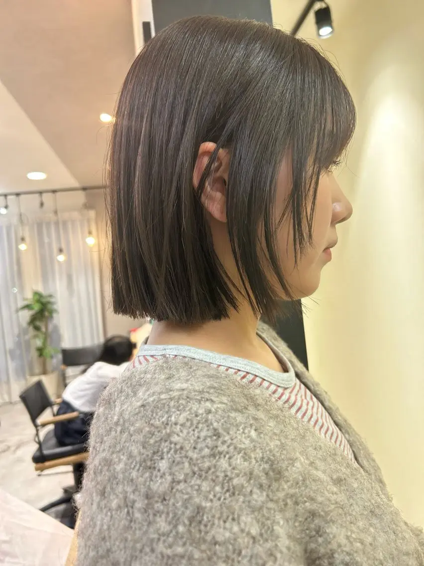 ショート カラー 顔まわりレイヤー レイヤーカット hubhair レイヤー/透明感のヘアスタイル