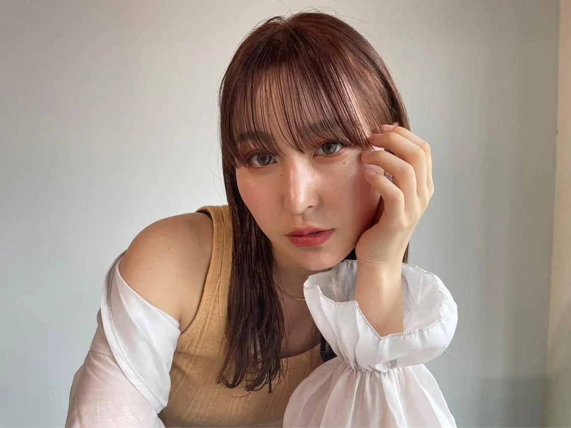 ロング カラー バレイヤージュ ブリーチ ケアブリーチ ダブルカラー イヤリングカラー カット ヘアカラー トリートメント Luana / 公式 / 大通のヘアスタイル