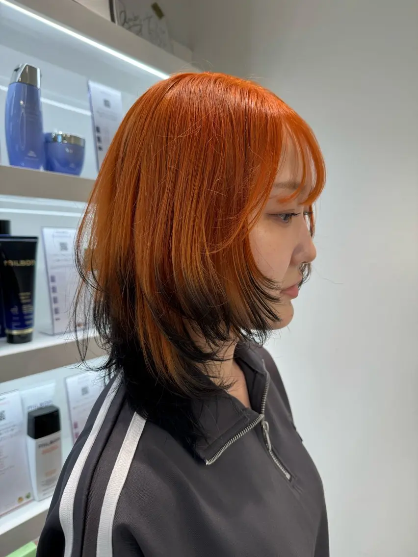 ミディアム カラー ハッシュカット カット ヘアカラー ルーツ/ デザイン/ ハイトーン/おこのぎのヘアスタイル