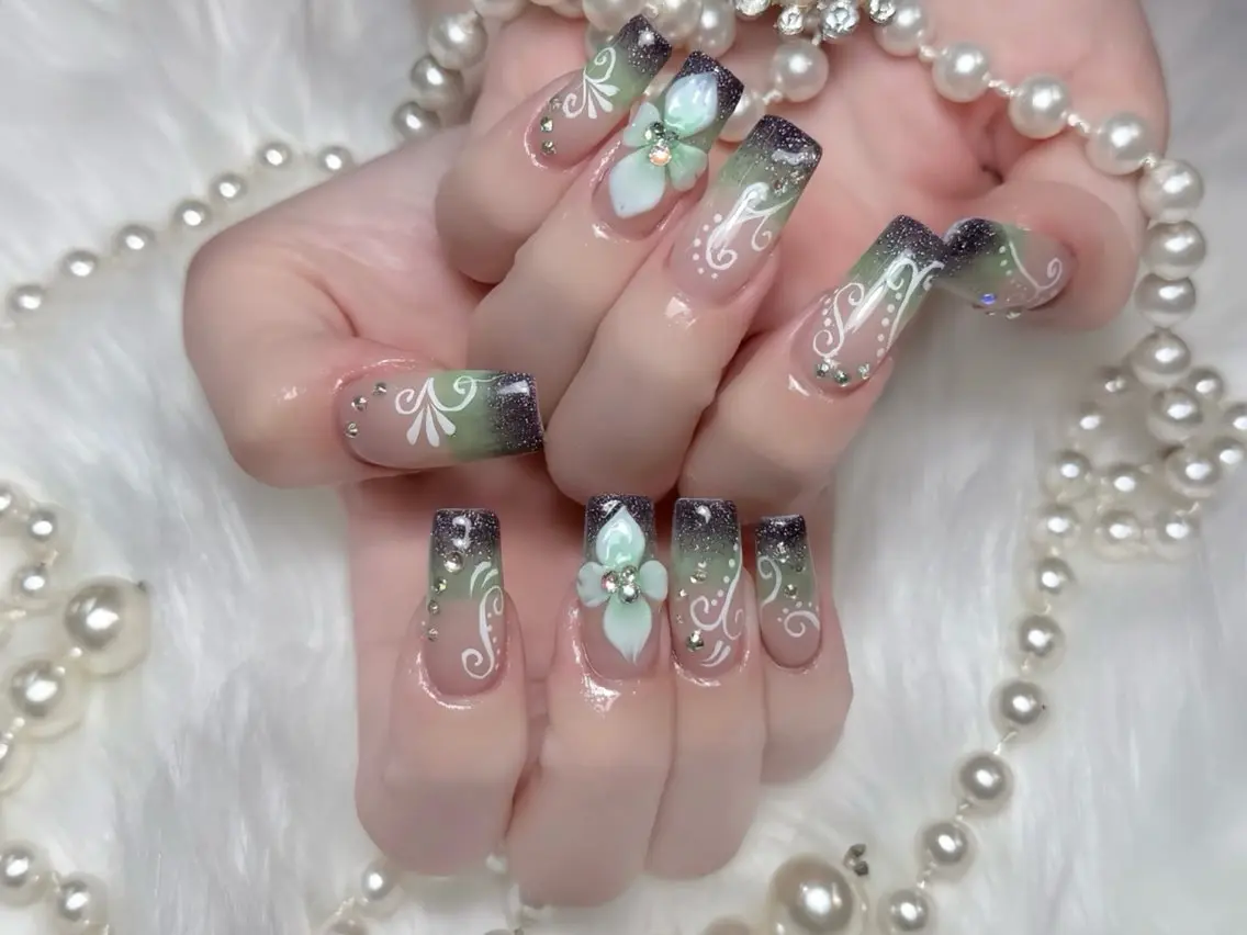 ネイル フットネイル ジェルネイル 韓国ネイル マグネットネイル 持ち込み ハンドネイル Huyn Nail Shinjyukuのネイルデザイン