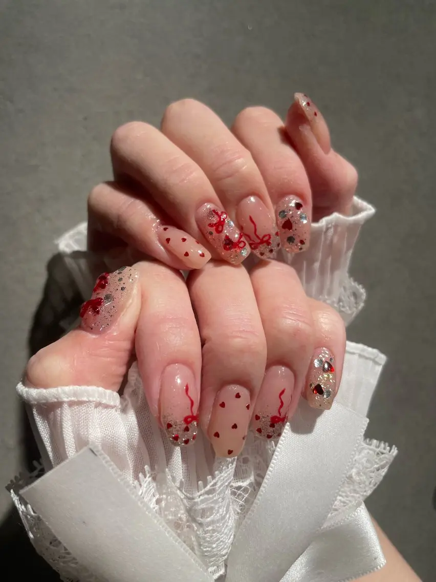 ネイル ハート キラキラネイル リボン I-nail Moeのネイルデザイン