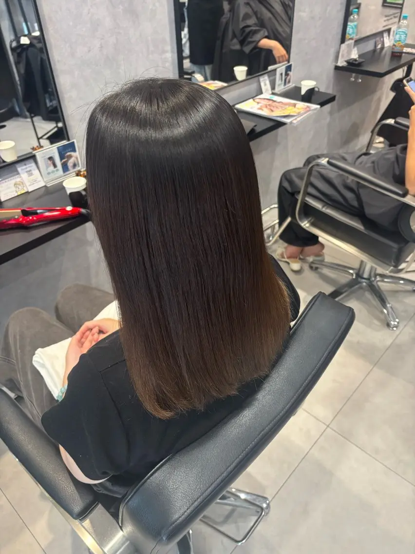 ミディアム 縮毛矯正 長橋 ももかのヘアスタイル