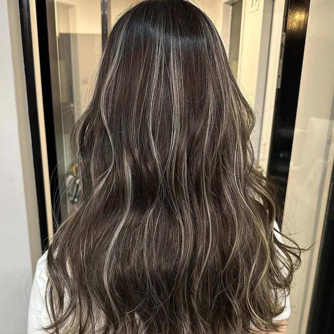 ロング カラー ハイライトカラー ハイライト 宮嶋 蓮のヘアスタイル
