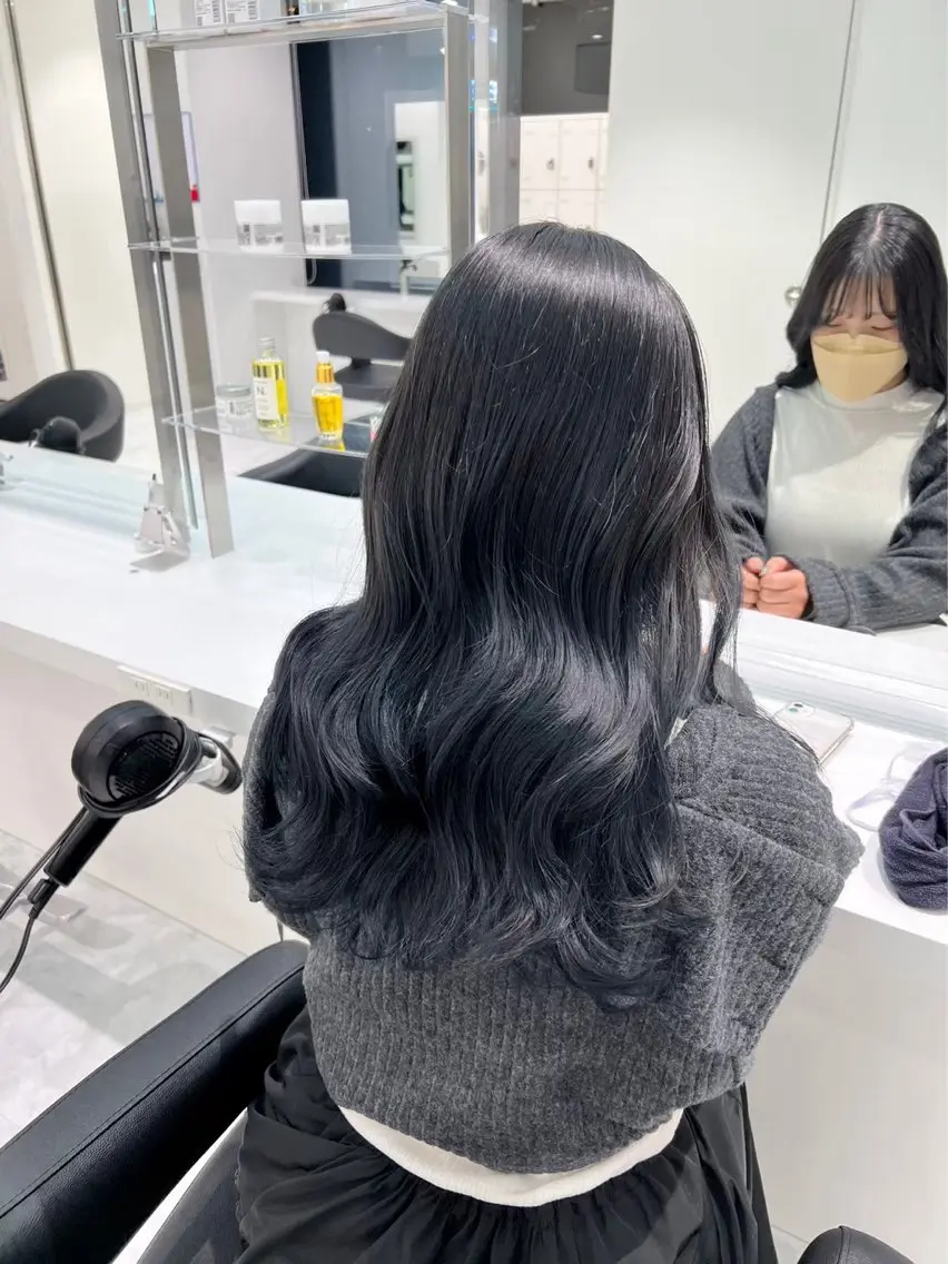 カラー 🎀韓国風暗髪 nana🎀のヘアスタイル