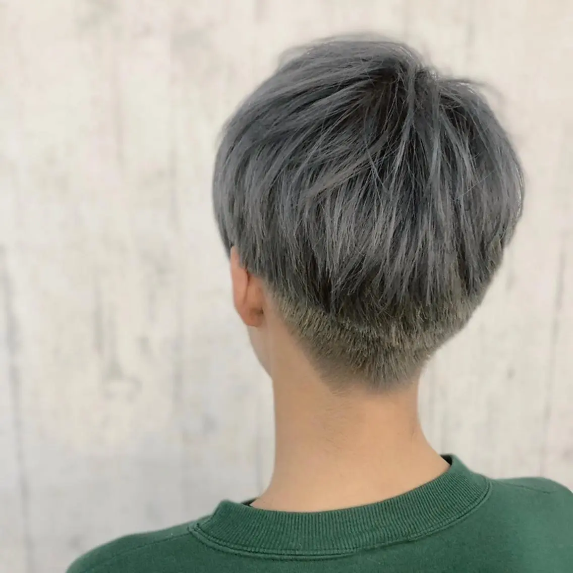 ショート カラー パーマ ヘアアレンジ メンズ キッズ ネイル マツエク・マツパ グレージュ 久木原 ゆりのヘアスタイル