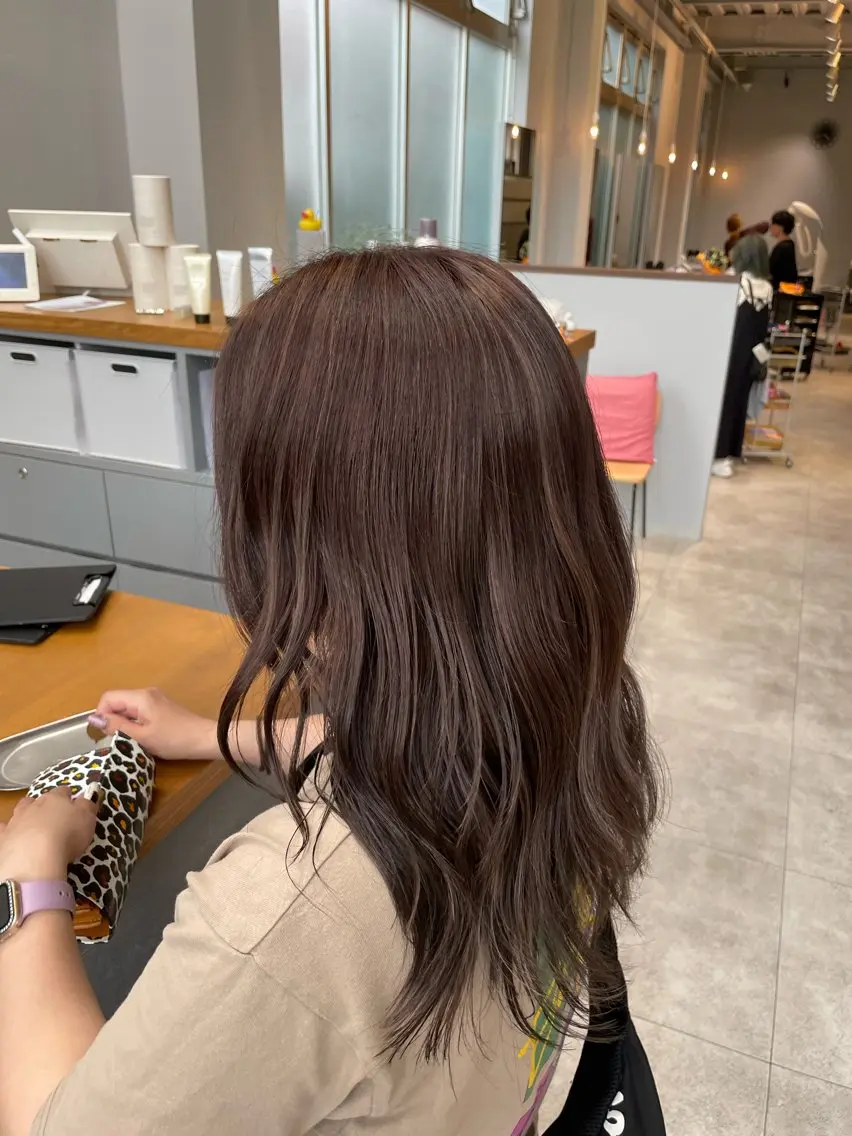 カット+ハイライト(白髪ぼかし)🌈の写真