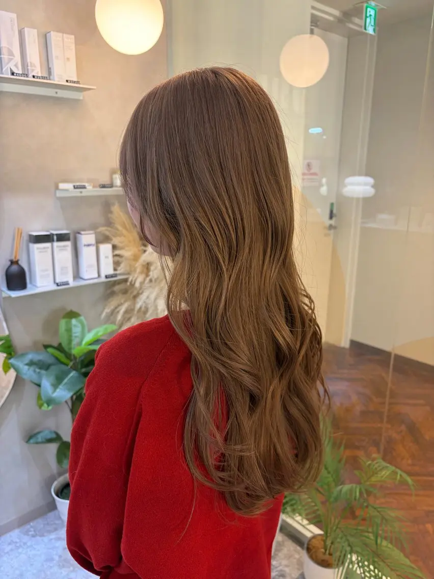 セミロング カラー ベージュカラー ブリーチ 透明感カラー ダブルカラー ミルクティーベージュ カット ヘアカラー トリートメント Ayano🎀似 合わせ×透明感🎀のヘアスタイル
