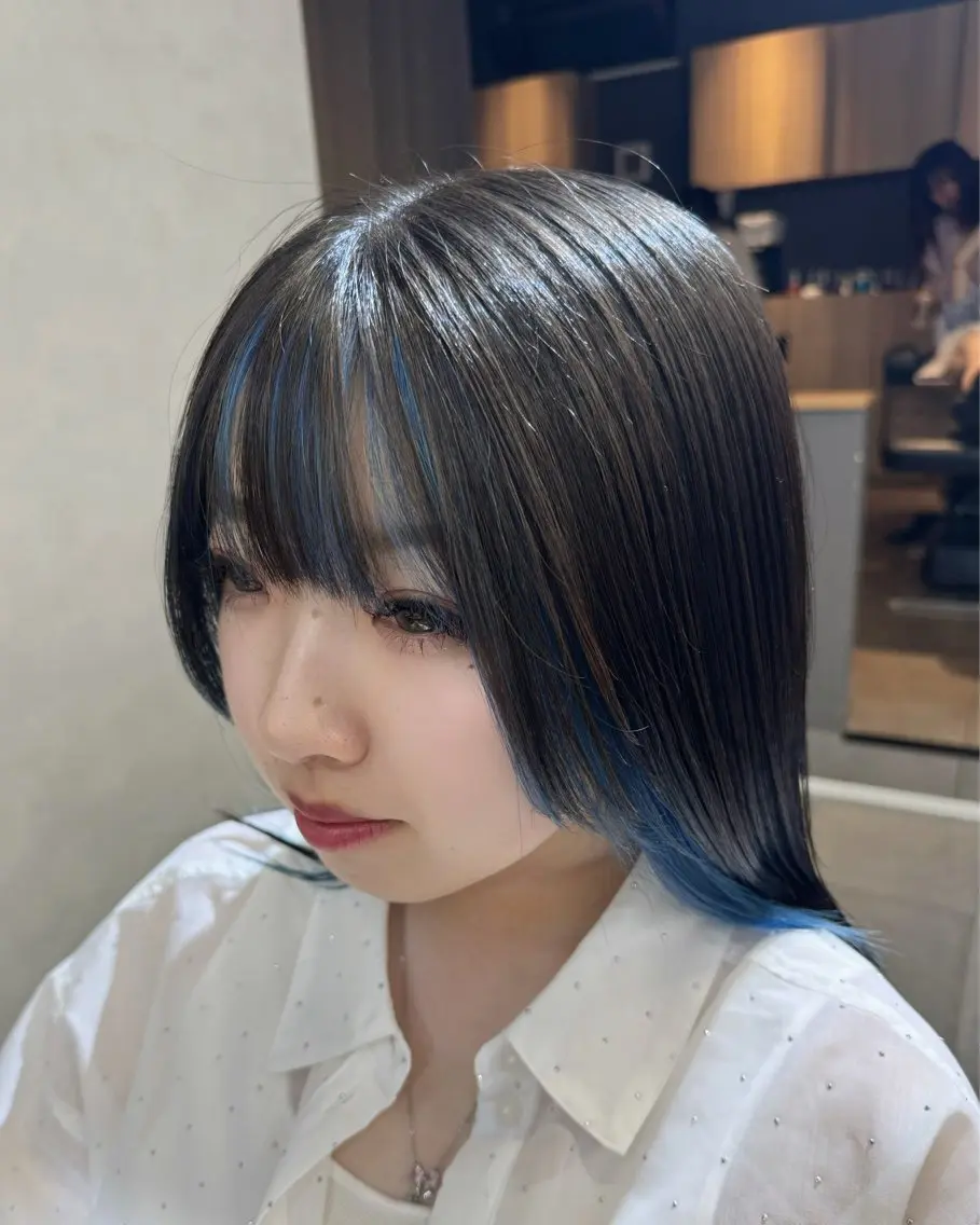 カラー 黒髪 ブルーカラー ブルーブラック 透明感カラー ハイライトカラー ヘアカラー トリートメント 縮毛矯正/髪質改善 インナーカラーせいぎのヘアスタイル