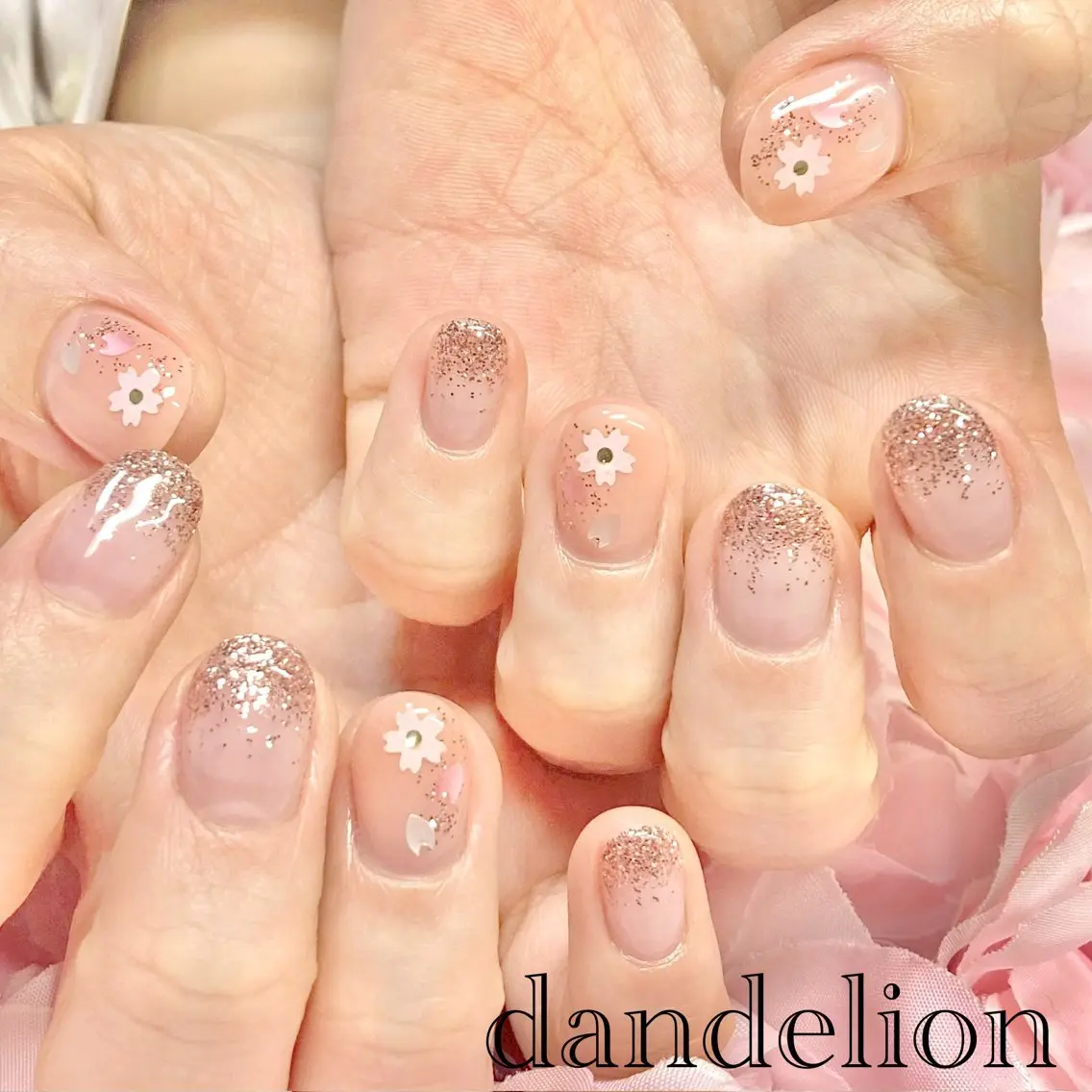ネイル ハンドネイル ハンドケア dandelion ダンデライオンのネイルデザイン