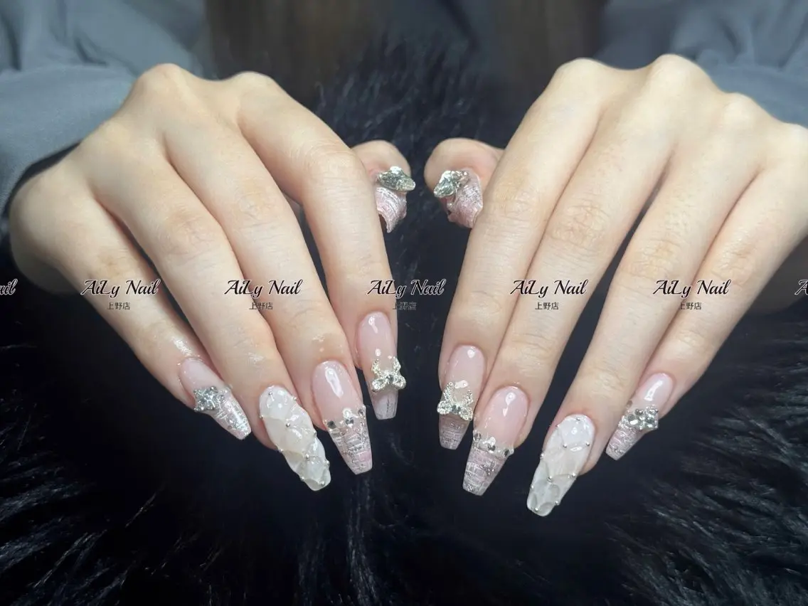 ネイル アートネイル ジェルネイル マグネットネイル ニュアンスネイル シンプルネイル ハンドネイル AiLy Nail 上野店のネイルデザイン