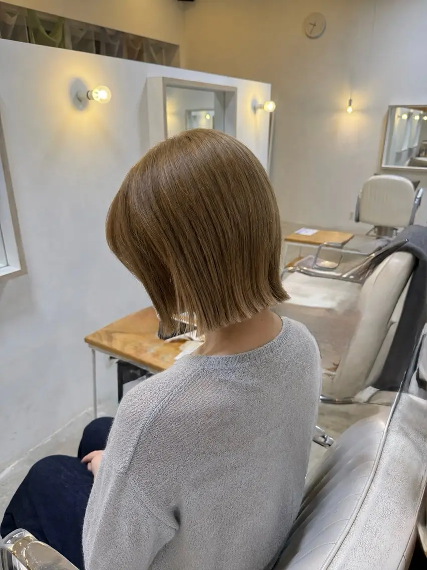 ミディアム カラー ボブ カット ヘアカラー 【YARD.】橋本 稀乃のヘアスタイル