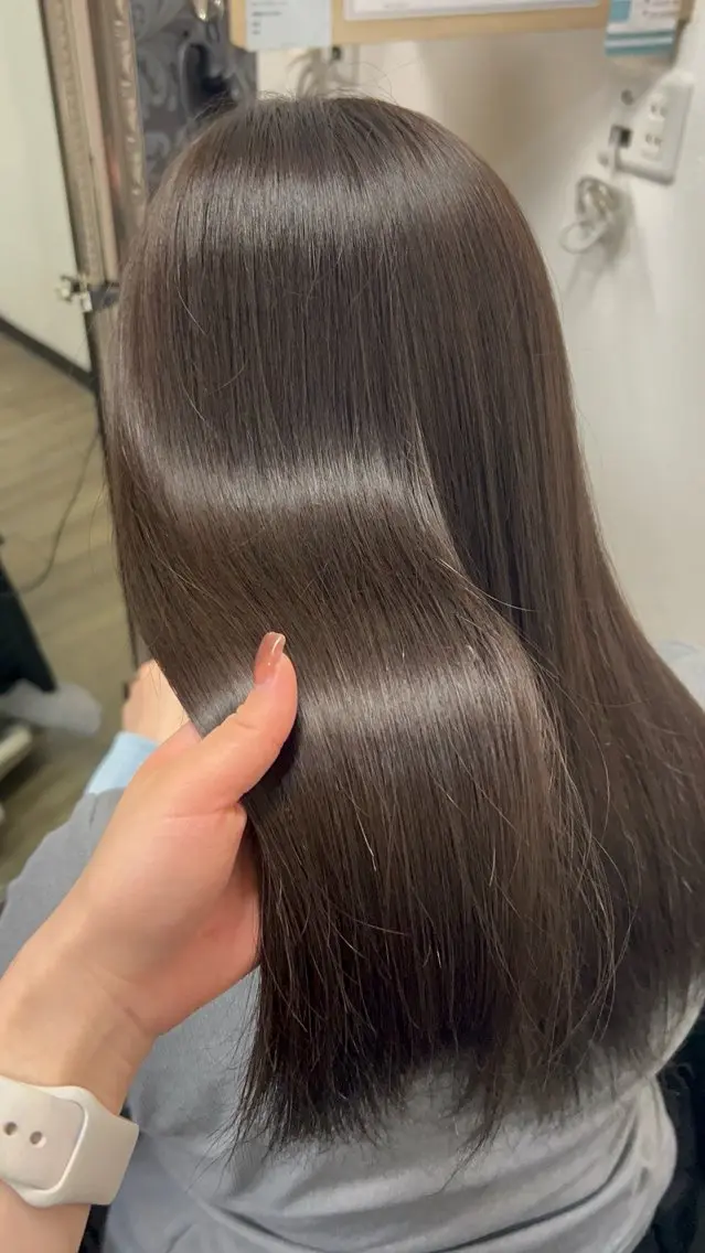 ロング カラー ヘアカラー 佐原 恵利香のヘアスタイル