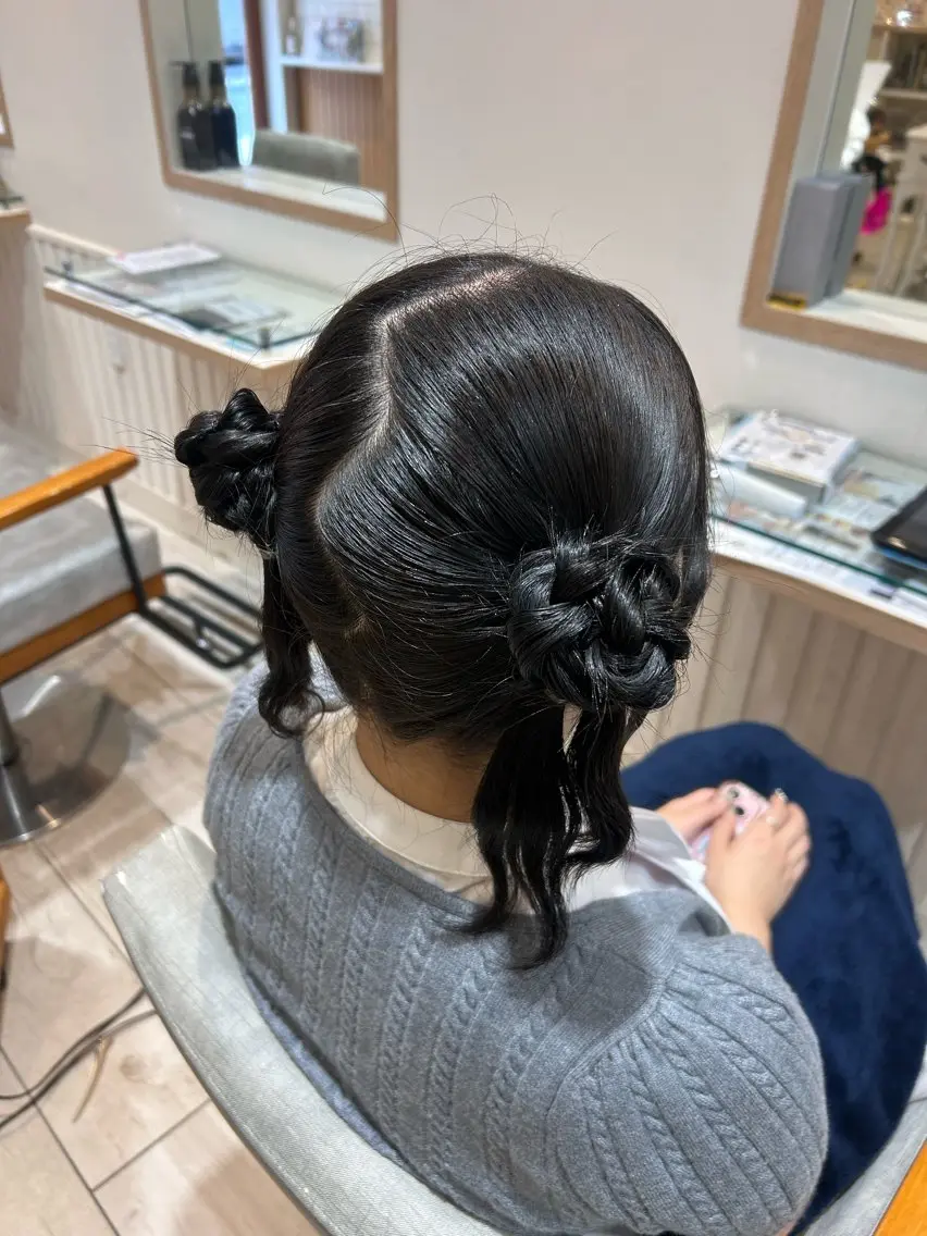 セミロング ヘアアレンジ ヘアセット 大川 夏実のヘアスタイル