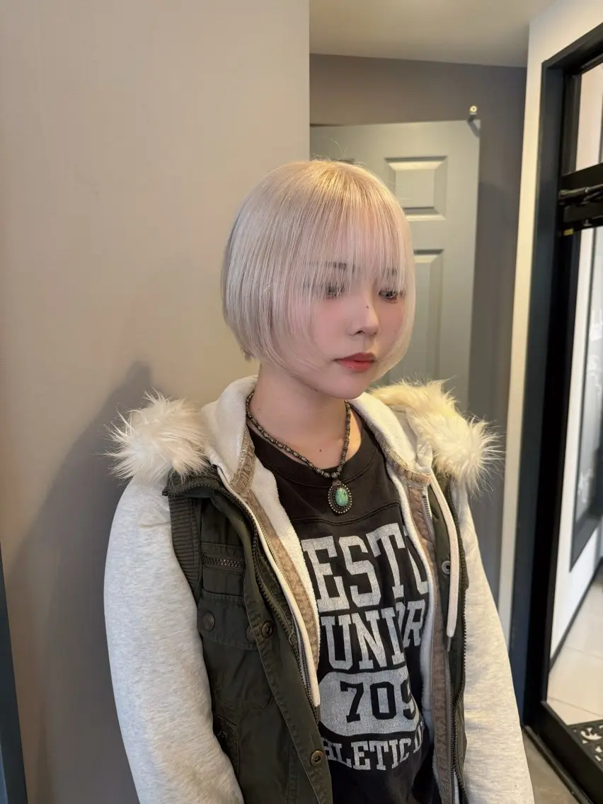 ショート カラー ショートレイヤー レイヤーカット 似合わせカット ショートヘア 小顔カット カット ヘアカラー 大坪 壱成のヘアスタイル
