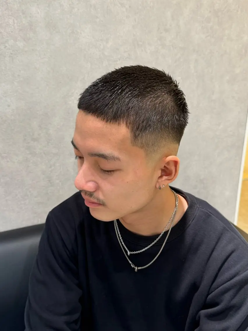 メンズ ボウズ フェードカット カット ヘアセット SHIZUKU スパイキーショートのヘアスタイル