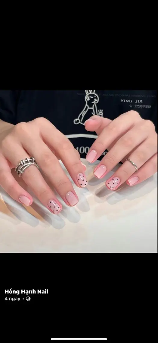 ネイル キラキラネイル マグネットネイル ぷっくりネイル 春ネイル ワンホンネイル ハンドネイル Candy Nailのネイルデザイン