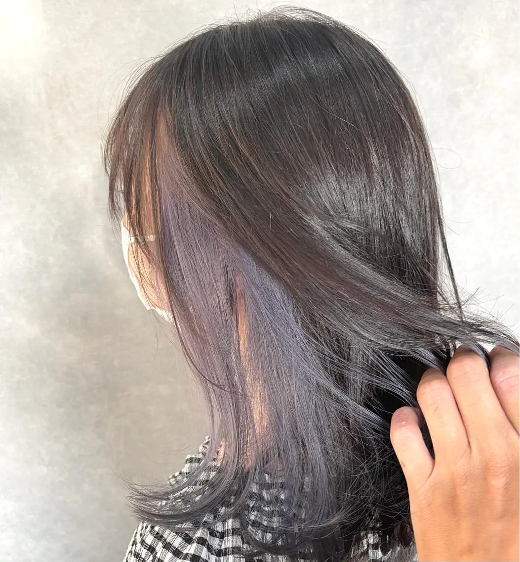 ミディアム カラー パープルカラー カット ヘアカラー トリートメント 一ノ瀬 暁のヘアスタイル