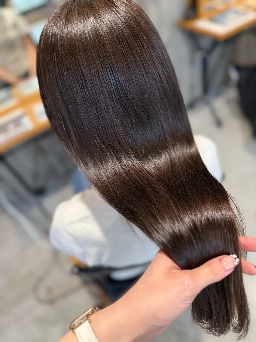 ロング 縮毛矯正 トリートメント 🎀Lolonois 池田店🎀佐藤百奈美のヘアスタイル