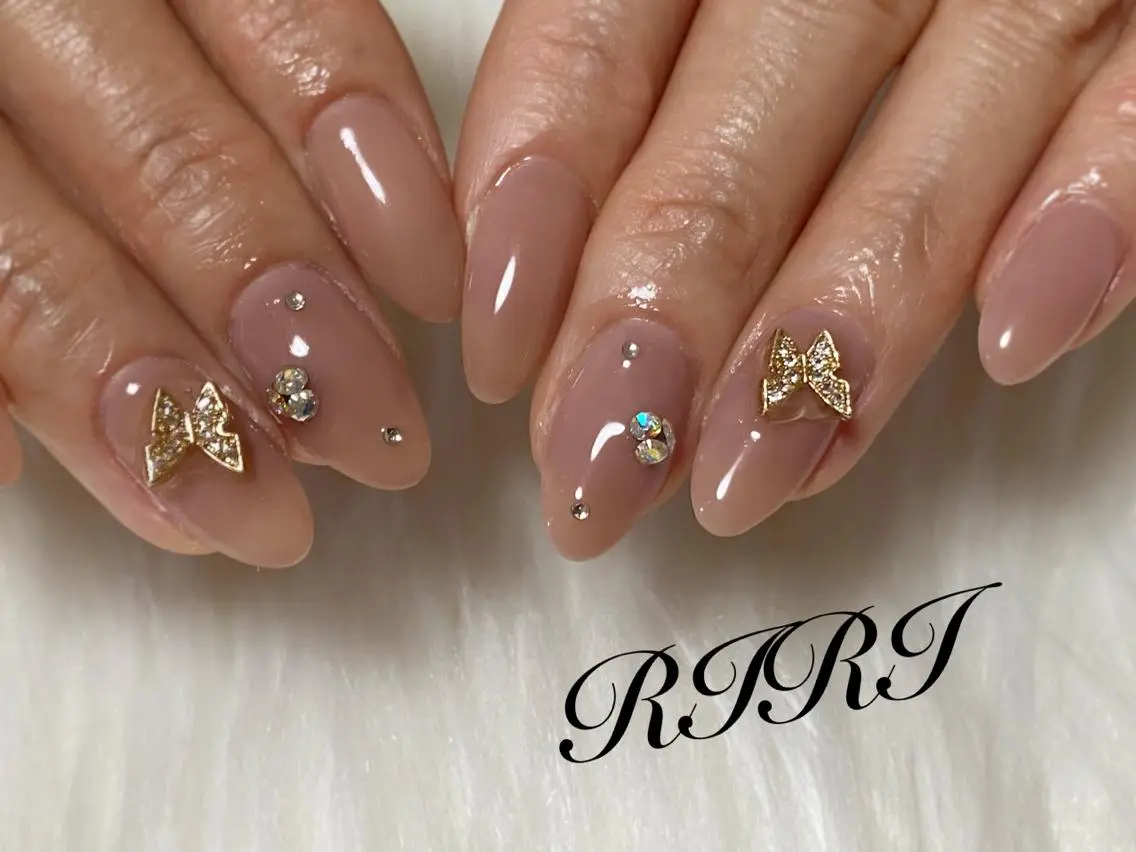 ネイル ワンホンネイル riri オーナーのネイルデザイン