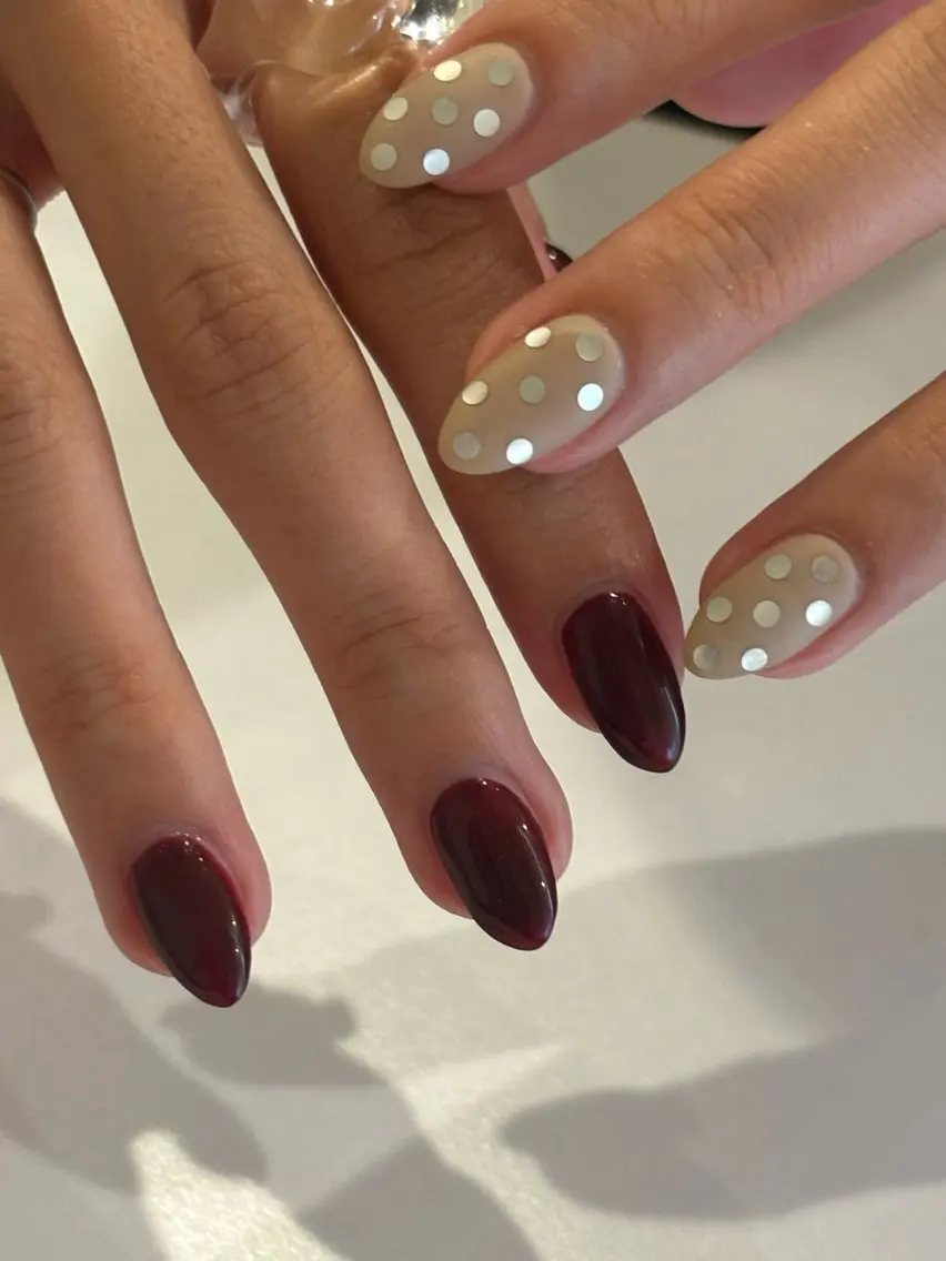 ネイル ボルドー ドット マットネイル ハンドネイル Ann nailのネイルデザイン