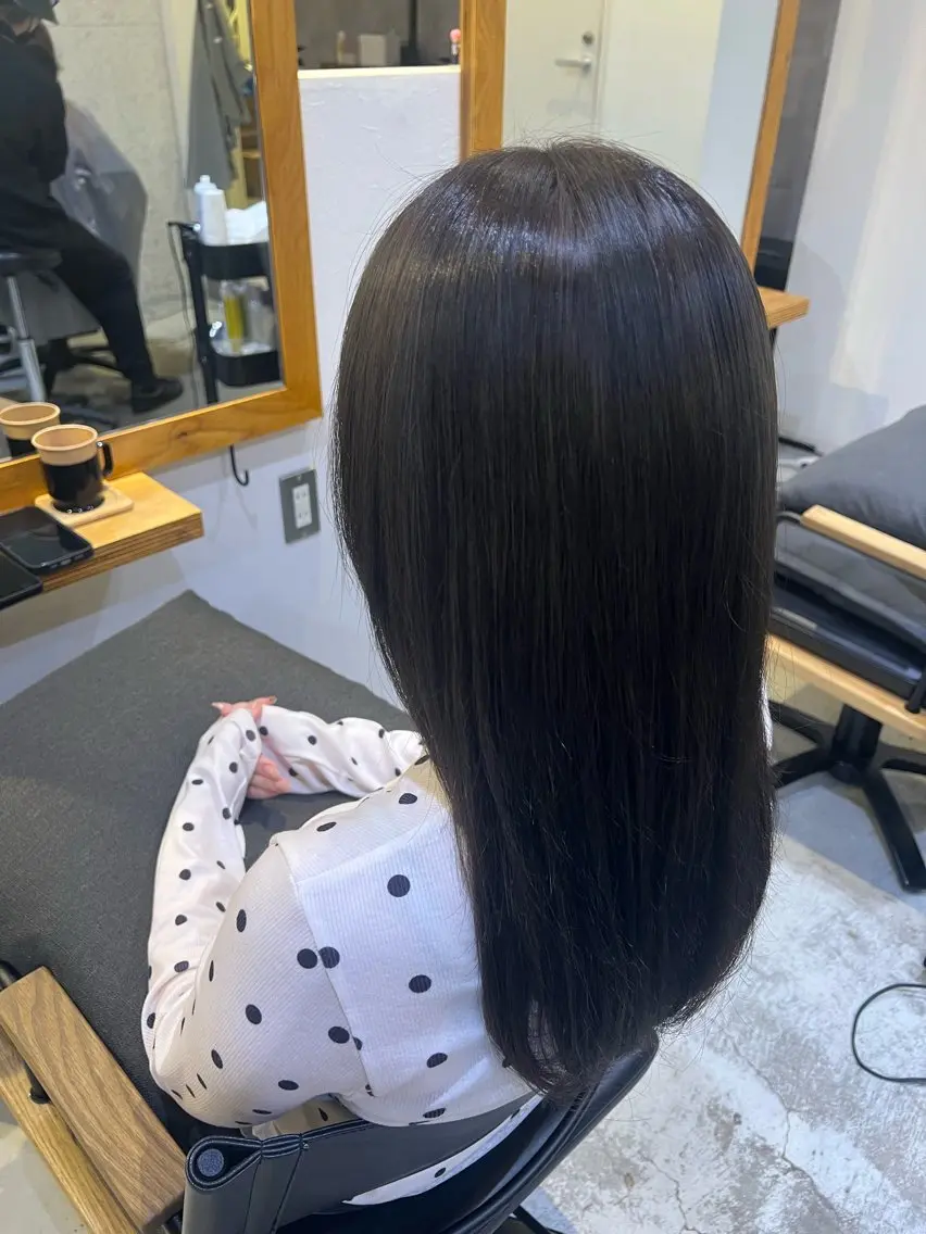 セミロング カラー ブリーチ 小川 奏生のヘアスタイル