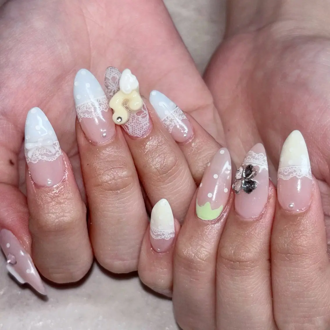 ネイル mimi 高石桃朱のネイルデザイン