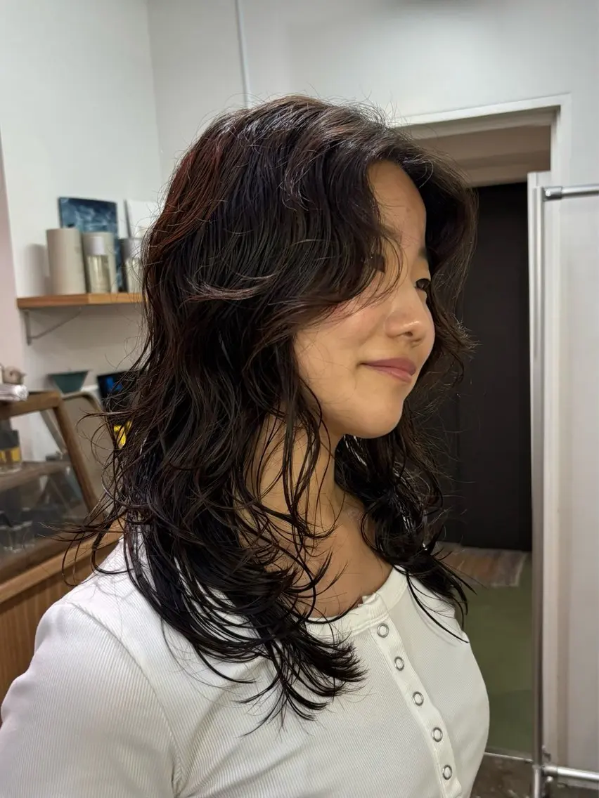 ロング くせ毛 カット パーマ トリートメント ナナ/大阪心斎橋/ 海外レイヤーカットのヘアスタイル