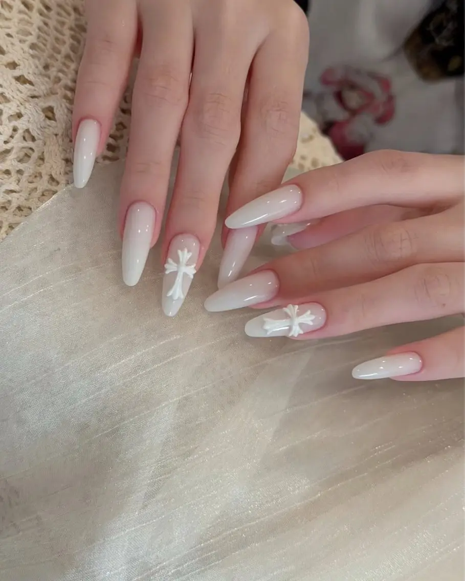 ネイル チークネイル ドット フレンチネイル グラデーション 韓国ネイル ハンドネイル Minette nailrinrinのネイルデザイン